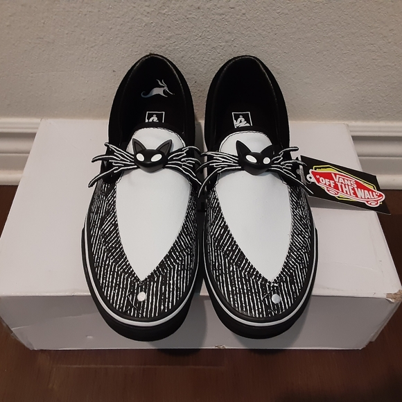 Vans - Picture 4 of 4